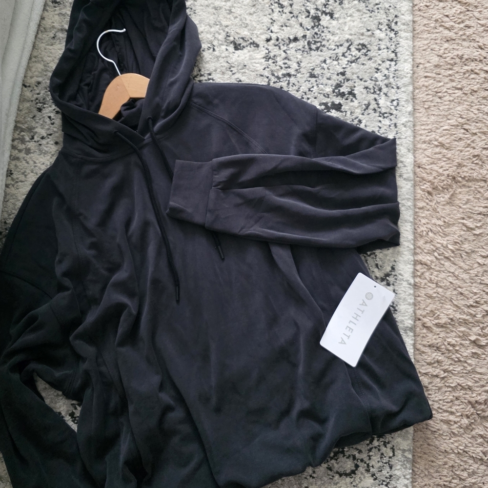 Athleta Seasoft Bubblehem Hoodie Dark Gray Womens M NWT Activewear Athleisure